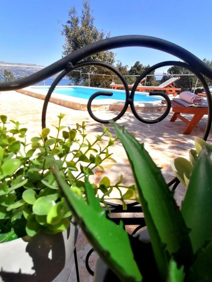 Secluded Holiday Home Heritage Postira Exterior foto