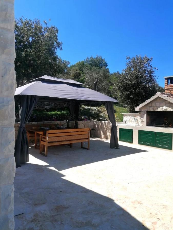 Secluded Holiday Home Heritage Postira Exterior foto